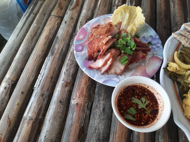 ร้านนกน้อย