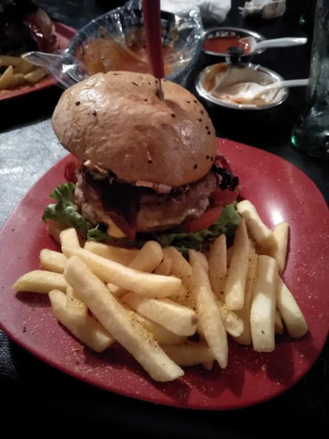 La Esquina Hamburguesas y Alitas