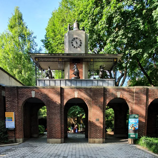 Delacorte Clock