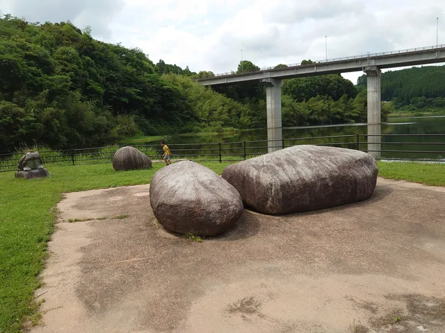 Shioigawakurinamiundo Park