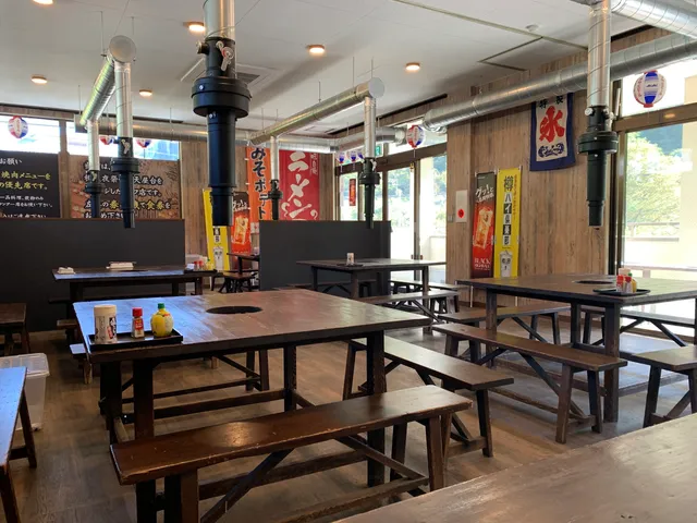 炭火焼 てっぽう屋