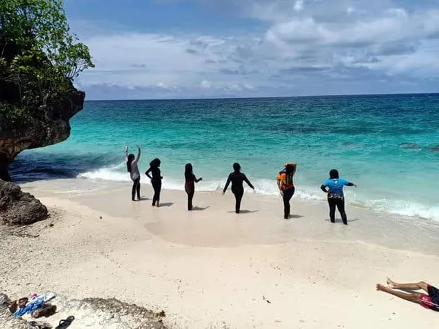 Bugnao C E Beach Public