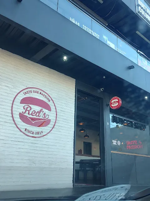 Red's Burger Shop Las Águilas