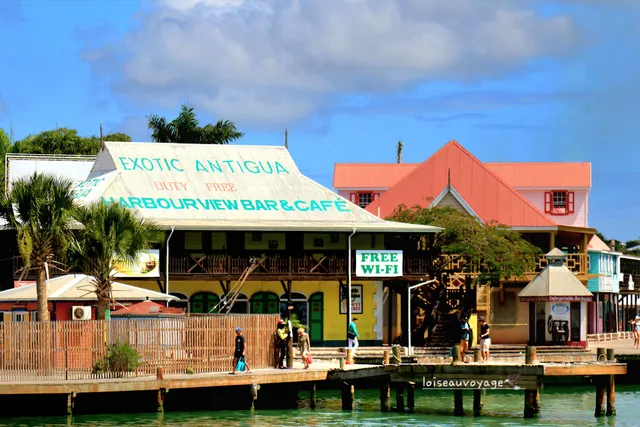 Habour View Bar and Cafe