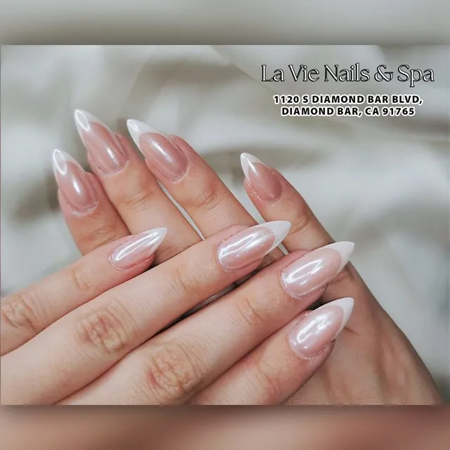La Vie Nails & Spa