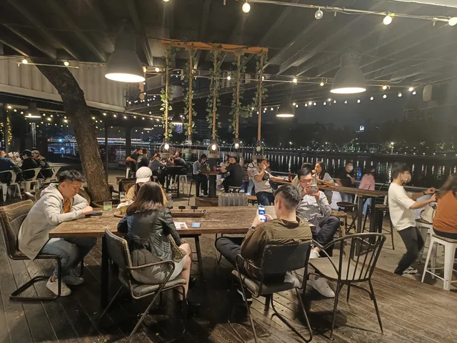 白色戀人貨櫃屋