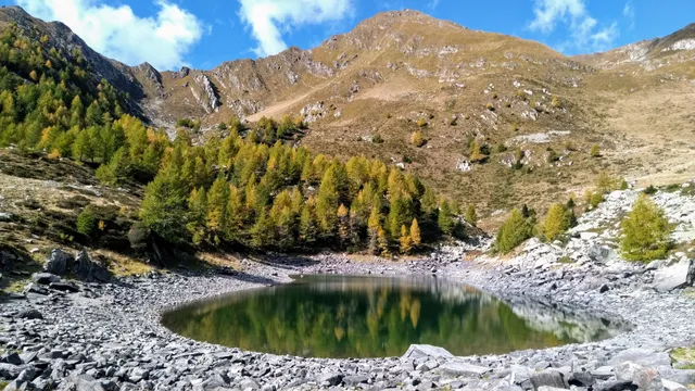 Lago di Colina