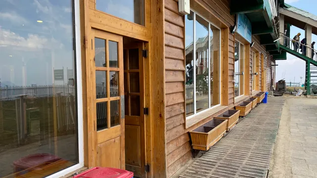 Kolahoi Panorama Café & Restaurant