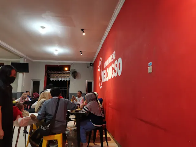 Ayam Goreng Nelongso - Purwosari