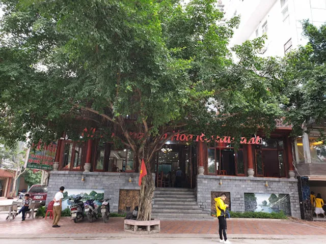 Nhà Hàng Vạn Hoa