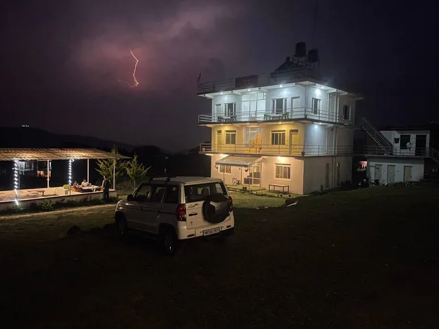 Sky Club Bir hospitality