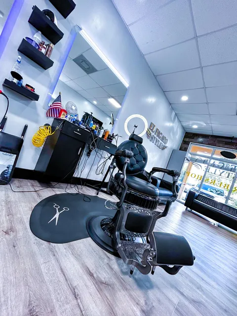 El Figaro Style Barbershop INC