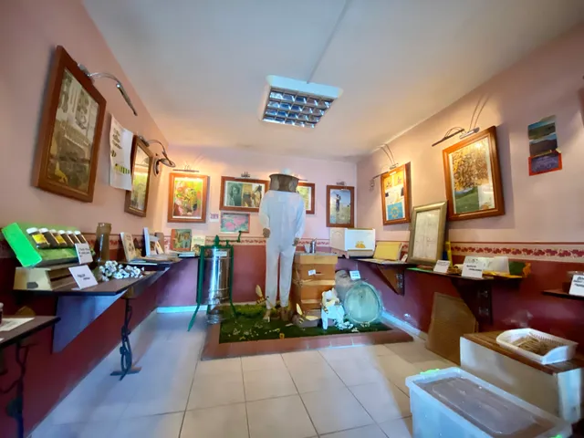 Apiculture Museum