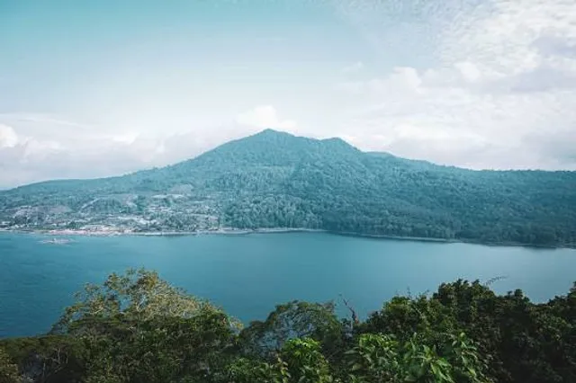 Titik Pandang Danau Kembar