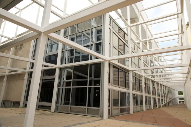 photo-1