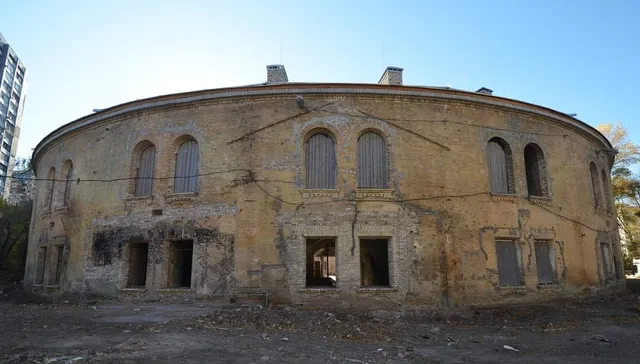 Navodnitsky tower №4