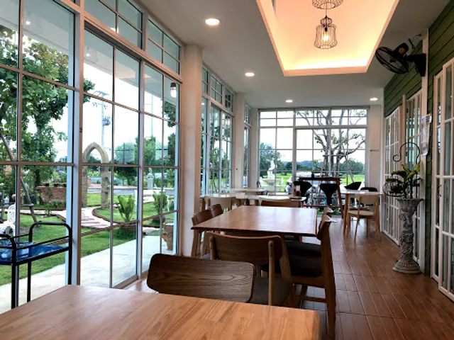 มณี บ้านสวน