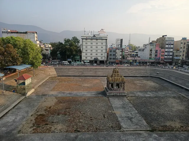 SreeVenkata Hotel Vaishnavi Inn