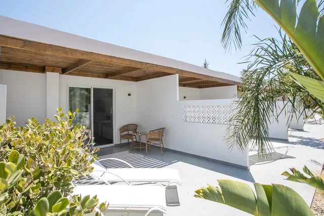 Calma Luxury Studios & Suites