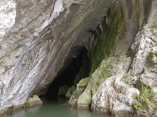 Veterani Cave
