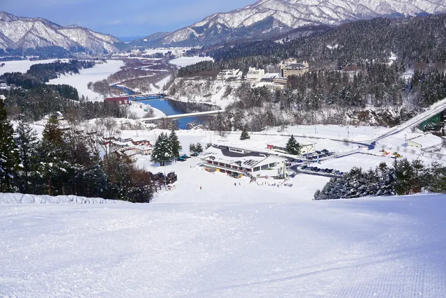 Tainai Ski and Snowboard area