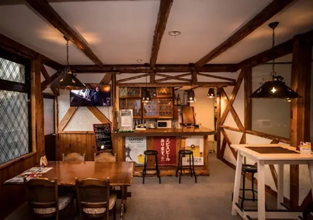 Hakken Whisky Bar (by CAMP3 Snowboarding)