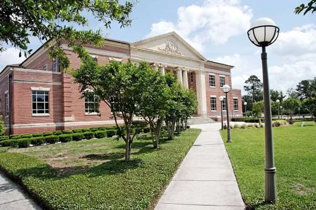 New Harmony Historic District