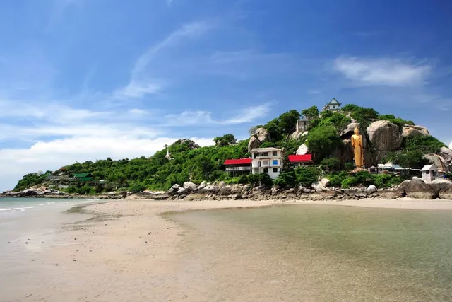 Khao Takiab beach