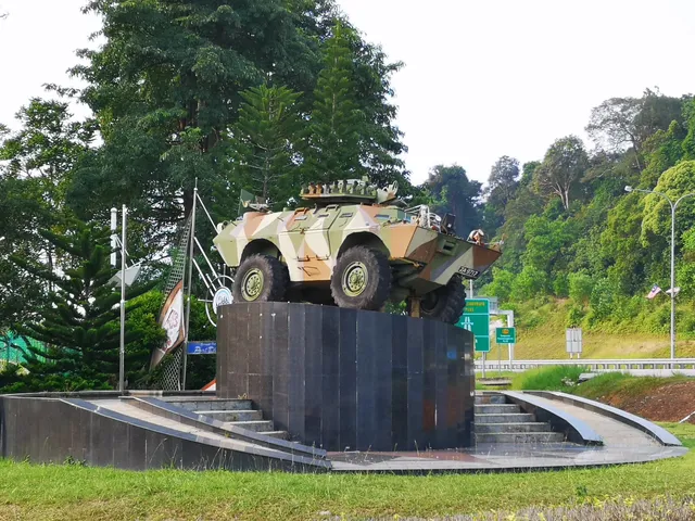 Bandar Tentera Darat Monument