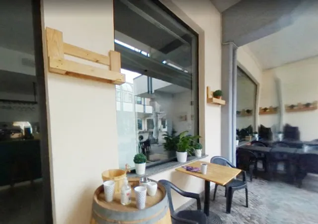 Trip Restaurant & Cocktail Bar