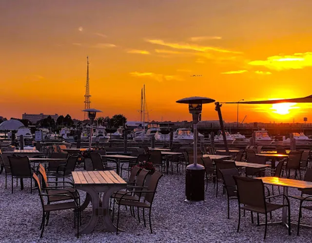 Seaport Waterfront Bar