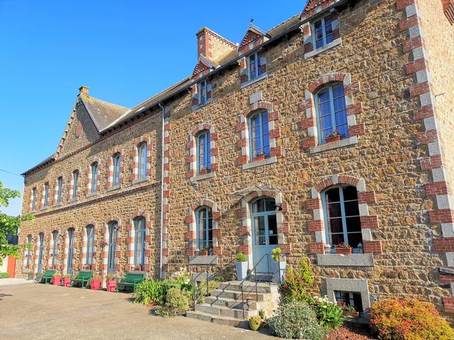 La Récréation - Maison d'hôtes, Appartements et Piscine