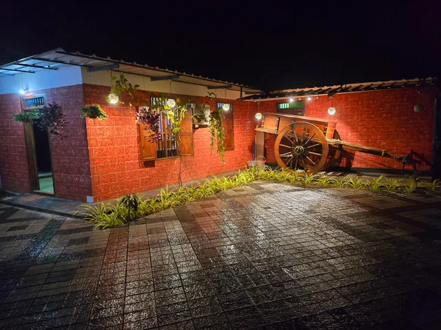 Green Garden Holiday Home