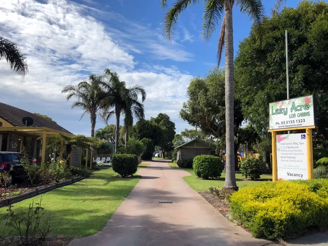 Lazy Acre Log Cabins - Self Contained Accommodation