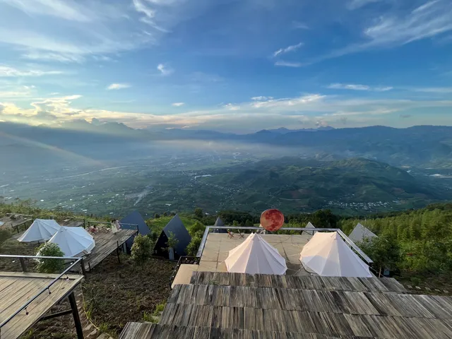 Lau Ecolodge Phình Hồ