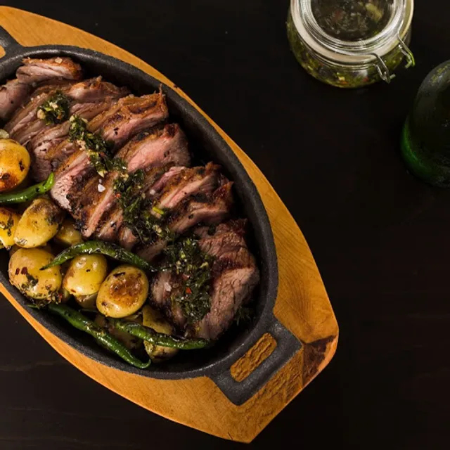 SKOLL Cholula "Hamburguesas & Pizzas Al carbón"