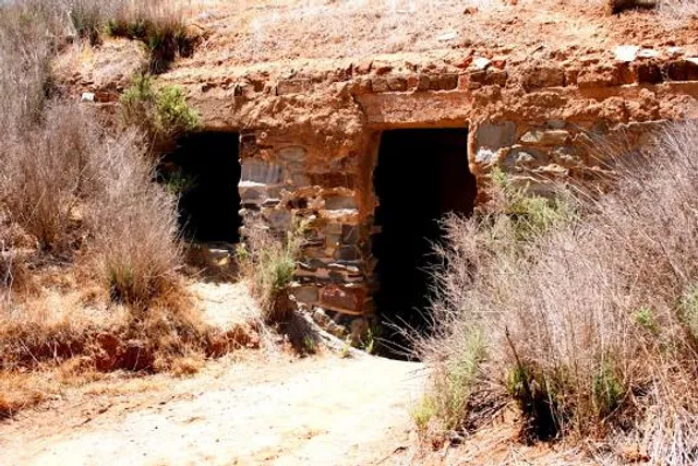 Miners Dugouts National Trust