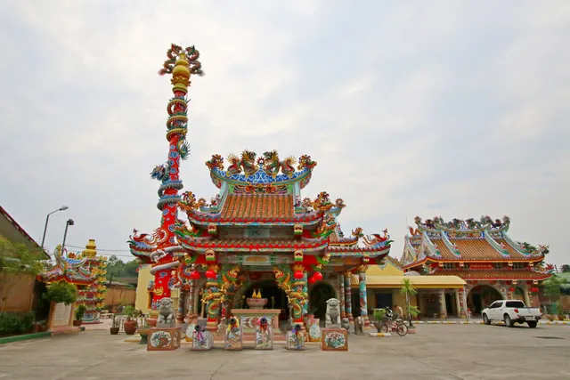 Trat City Pillar Shrine