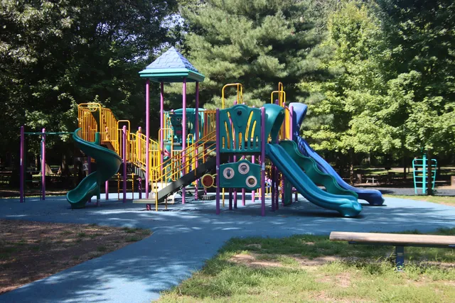 Valley Stream State Park