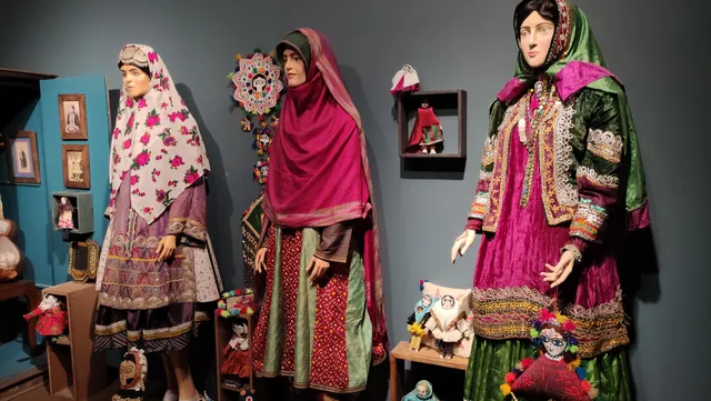 موزه عروسک و فرهنگ ایران