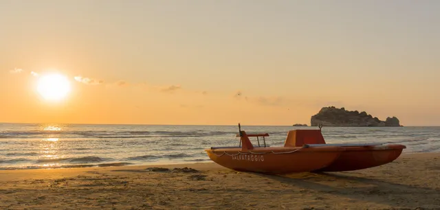 Quasenada Beach Club