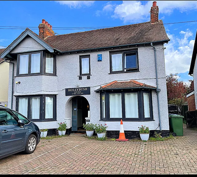 Hollybush Guest House