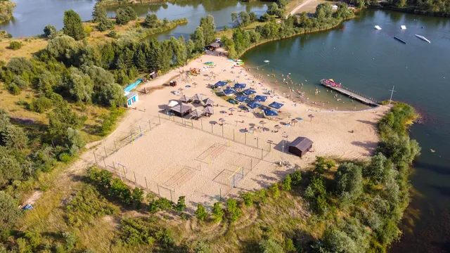 Akwen Tropicana Swimming Pool