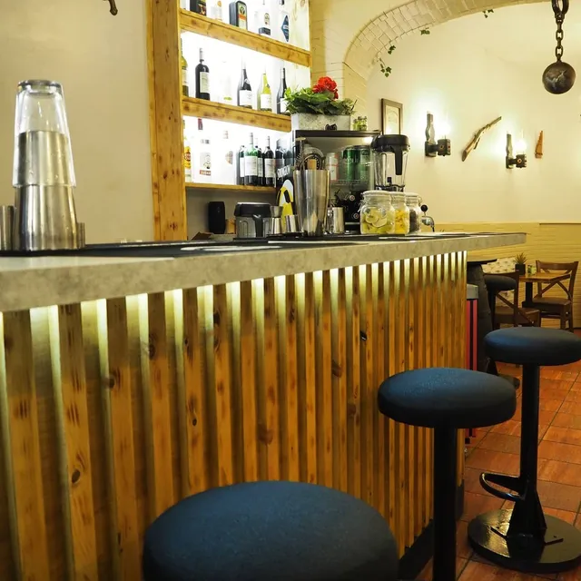 The Cactus Cocktail Bar