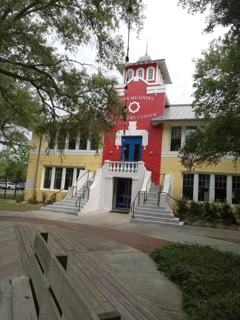 Lynn Meadows Discovery Center