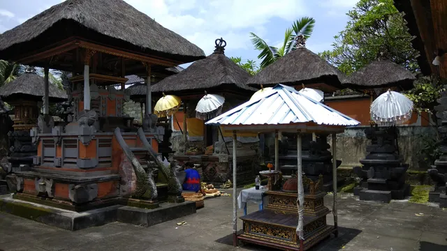 Kawitan Arya Nyuh Aya Temple