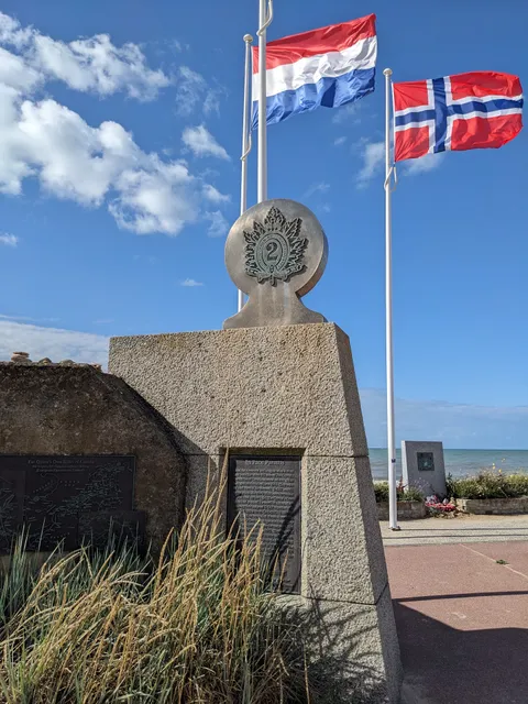 Mémorial "The Queen's Own Rifles"