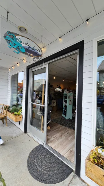 Island Artists Gallery