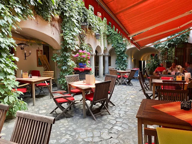 Dornspach House - Historic Tavern