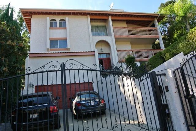 Mini Mansion in Hollywood Hills